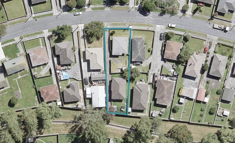 100A Strand Crescent, Naenae, Lower Hutt - Carousel 1