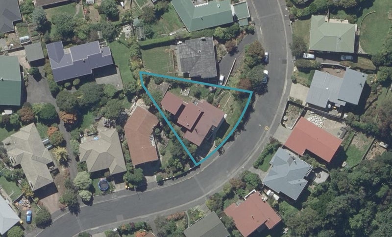 17 Pioneer Crescent, Helensburgh, Dunedin - Carousel 1