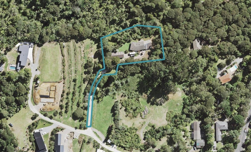 323A Huia Road, Titirangi, Auckland - Carousel 1
