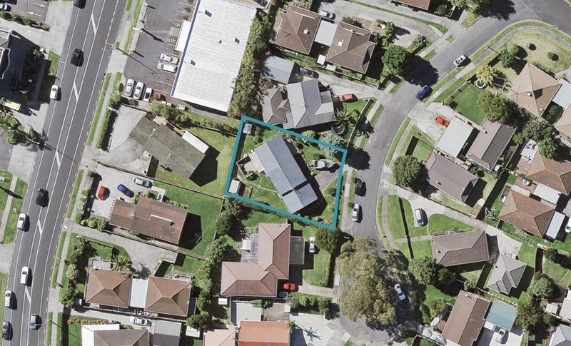 7 Tyndrum Place, Highland Park, Auckland - Carousel 1