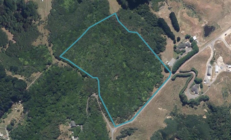 92 The Track, Plimmerton, Porirua - Carousel 1