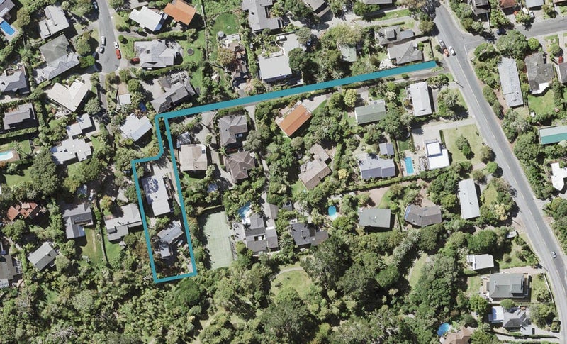 1/204 Beach Road, Campbells Bay, Auckland - Carousel 1