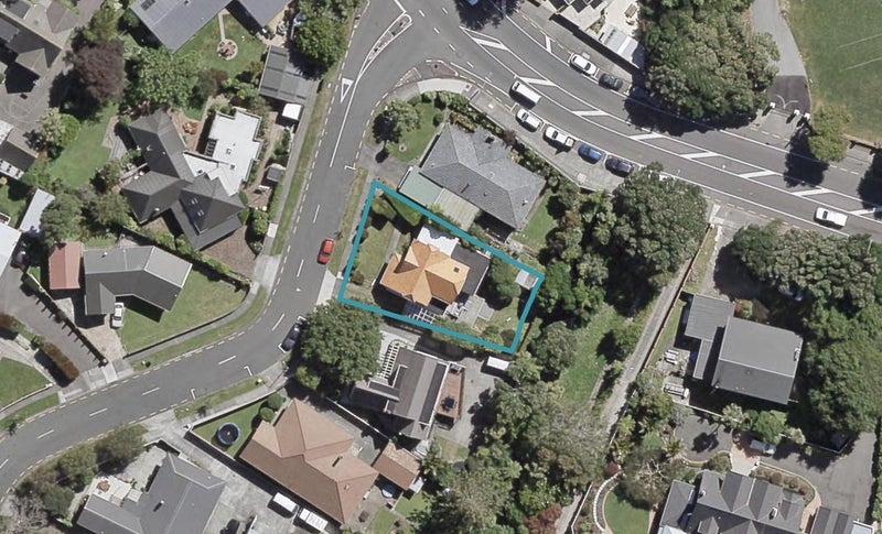 82 Wai-Iti Crescent, Woburn, Lower Hutt - Carousel 1