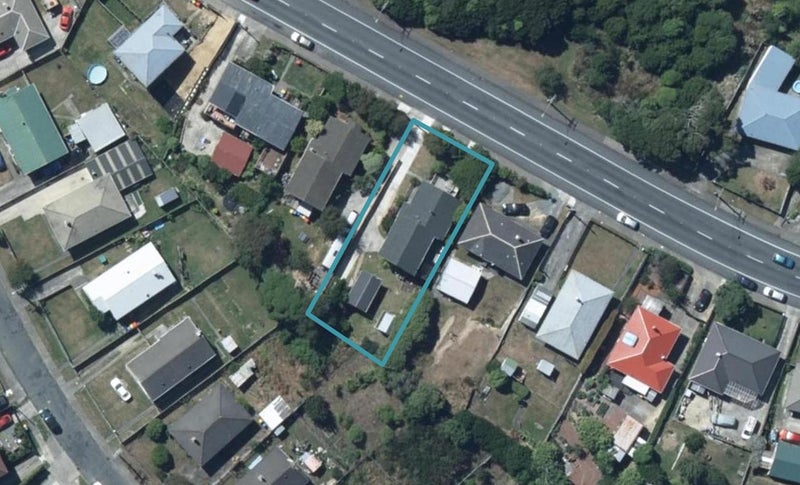76 Champion Street, Cannons Creek, Porirua - Carousel 1