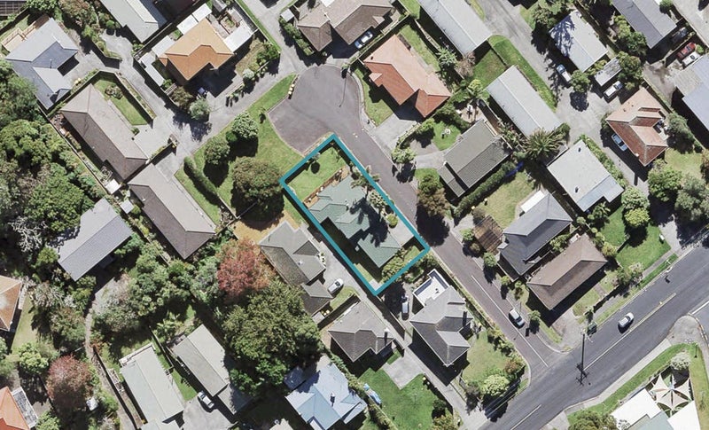 14 Davern Lane, New Lynn, Auckland - Carousel 1