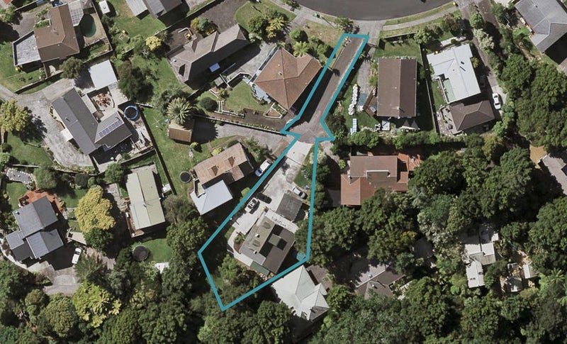 24 Kingsclere Place, Goodwood Heights, Auckland - Carousel 1