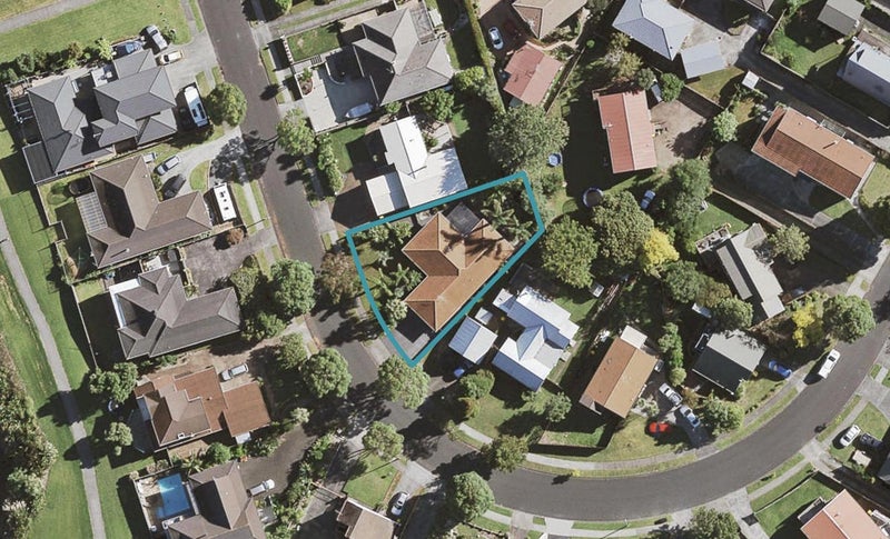 46 St Annes Crescent, Wattle Downs, Auckland - Carousel 1