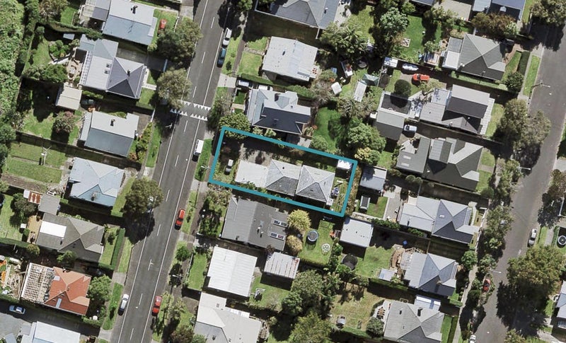 2/24 Pine Street, Balmoral, Auckland - Carousel 1