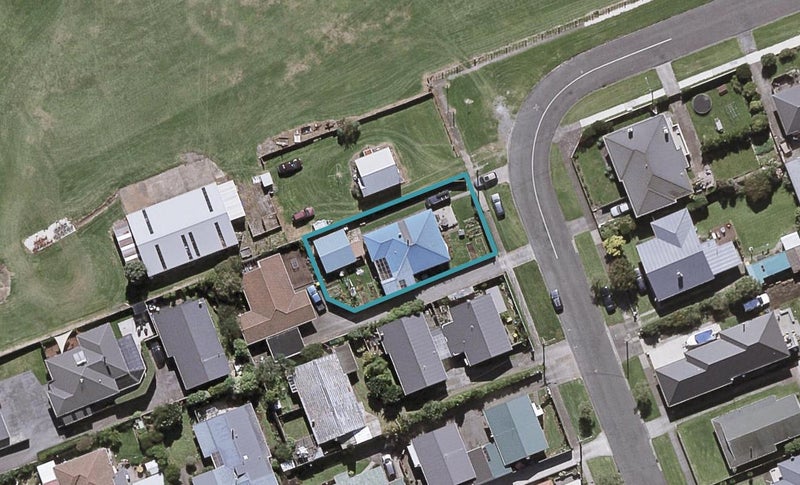 6 Ropiha Street, Fitzroy, New Plymouth - Carousel 1