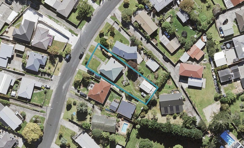15 Kirby Street, Glendene, Auckland - Carousel 1