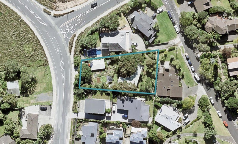 1019 Beach Road, Torbay, Auckland - Carousel 1