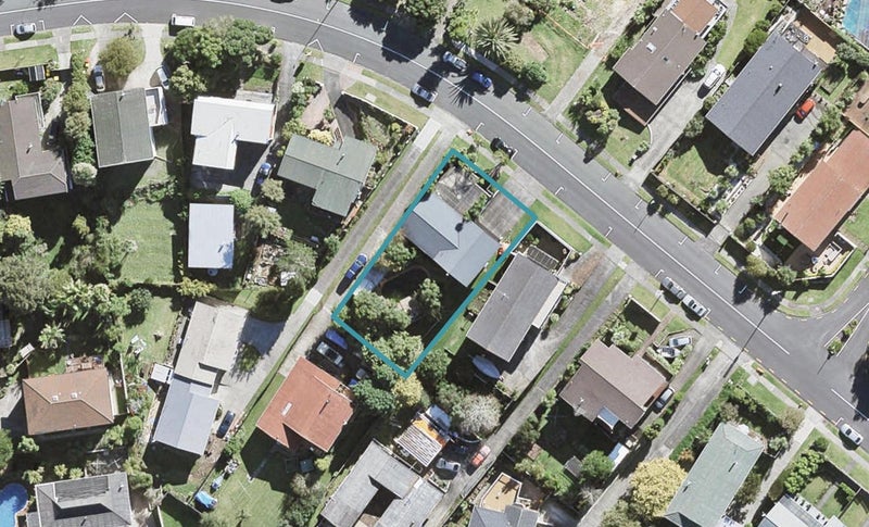 72 Sartors Avenue, Browns Bay, Auckland - Carousel 1