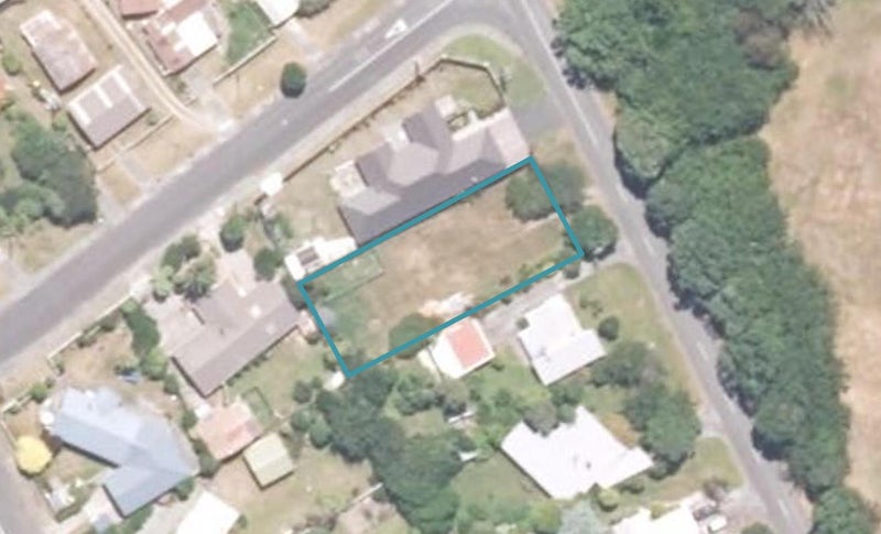 20 Golf Links Road, Carters Beach, Westport - Carousel 1