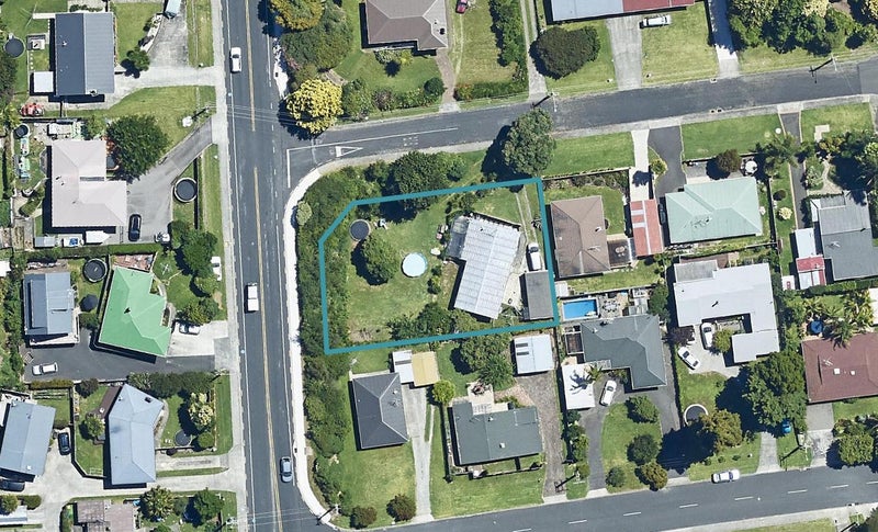 2 Stoddart Place, Brookfield, Tauranga - Carousel 1