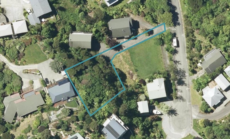 17 Amelia Crescent, Waikawa, Picton - Carousel 1