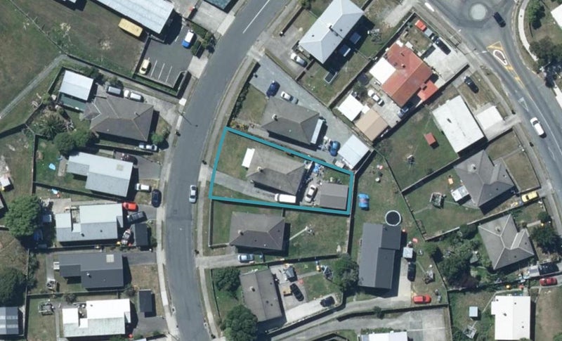 82 Westmeath Street, Waitangirua, Porirua - Carousel 1
