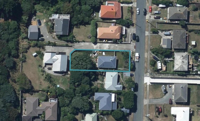 105 Tireti Road, Titahi Bay, Porirua - Carousel 1