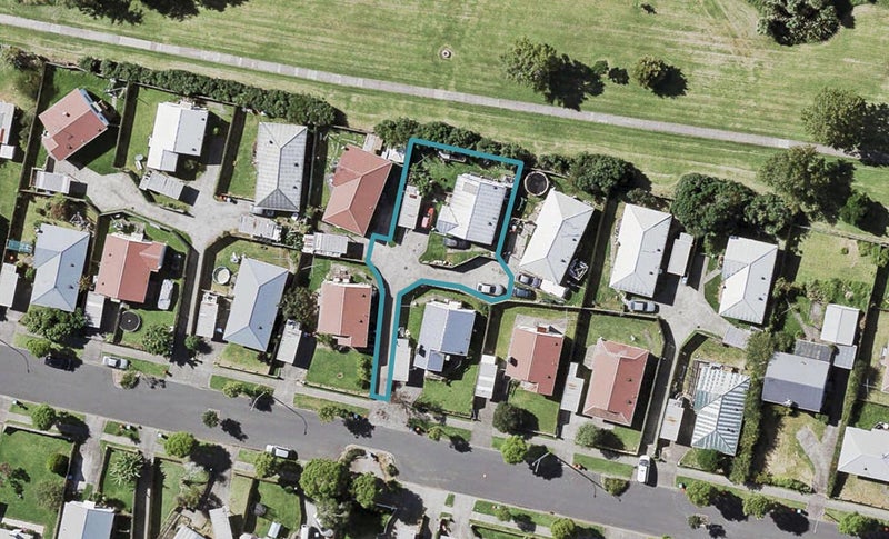 58C Maybury Street, Point England, Auckland - Carousel 1