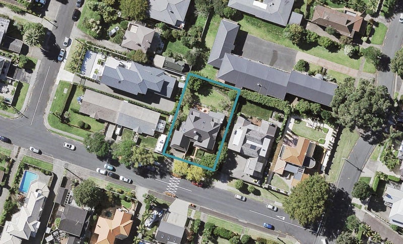 8 Frater Avenue, Milford, Auckland - Carousel 1
