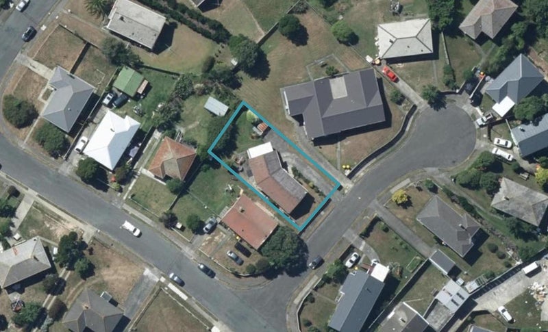 3 Tau Grove, Takapuwahia, Porirua - Carousel 1