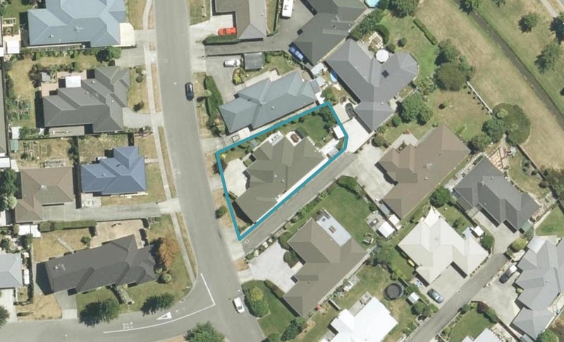 7 De Castro Drive, Blenheim - Carousel 1
