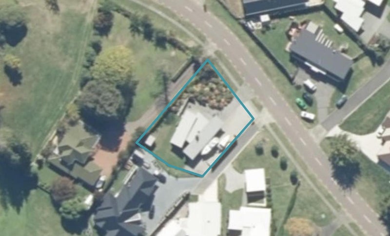 55 Lisland Drive, Taupo - Carousel 1