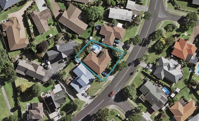 160 Walter Strevens Drive, Conifer Grove, Takanini - Carousel 1
