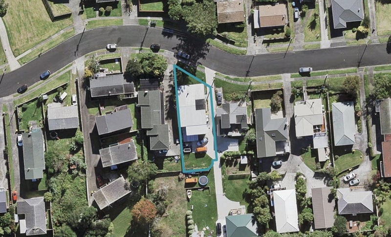 16 Neal Avenue, Glenfield, Auckland - Carousel 1