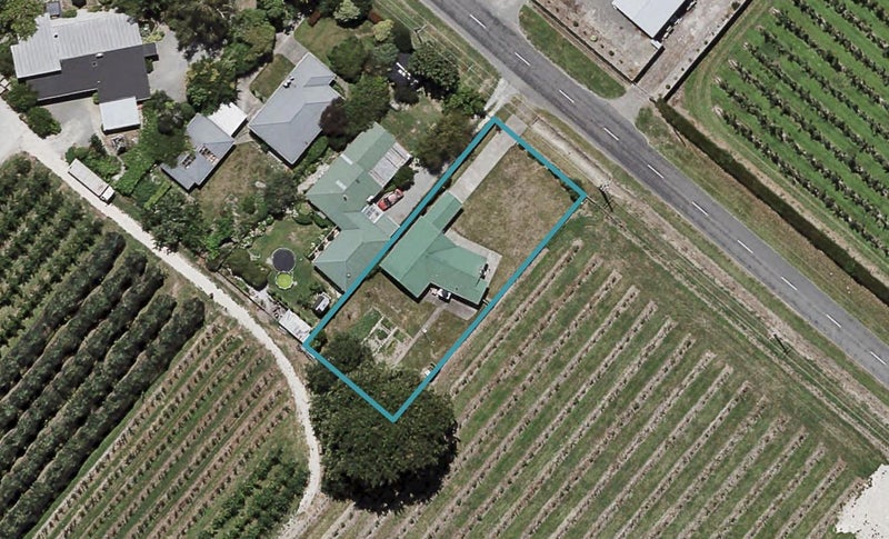 38 Tollemache Road East, Longlands, Hastings - Carousel 1