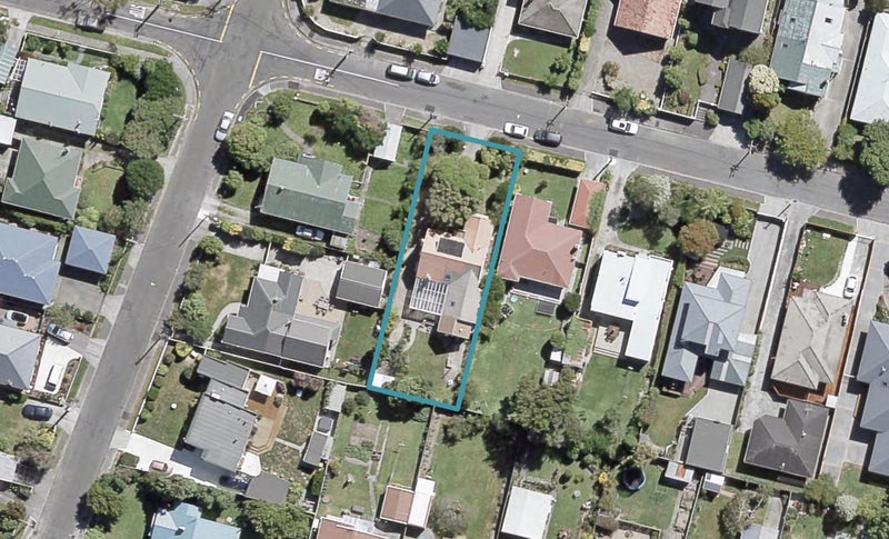 21 Fairfield Avenue, Fairfield, Lower Hutt - Carousel 1
