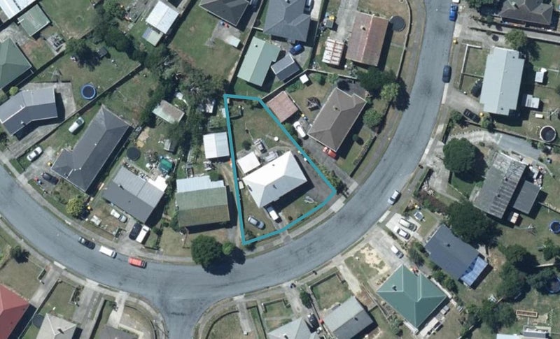 36 Kokiri Crescent, Waitangirua, Porirua - Carousel 1