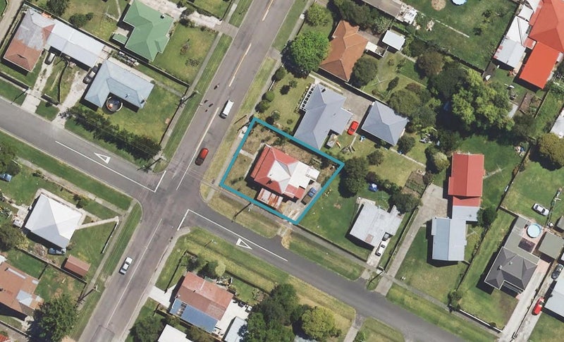 22 Endcliffe Road, Kaiti, Gisborne - Carousel 1