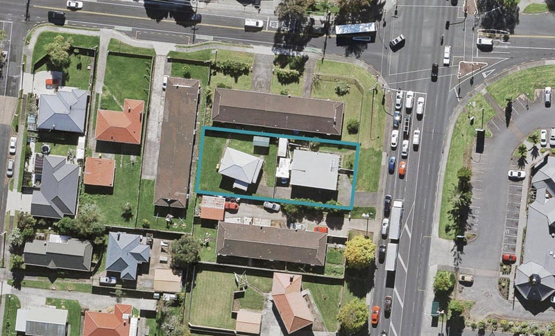 154 Lincoln Road, Henderson, Auckland - Carousel 1