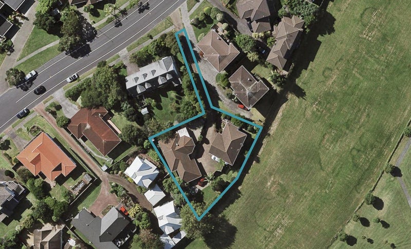 1/190 Norman Lesser Drive, St Johns, Auckland - Carousel 1