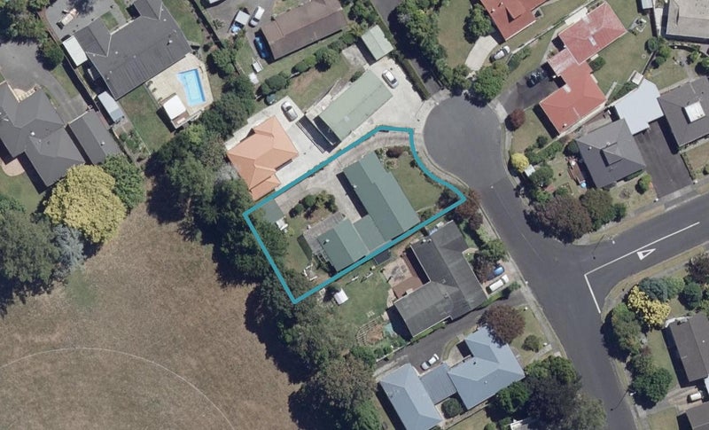 55 Orchard Avenue, Enderley, Hamilton - Carousel 1