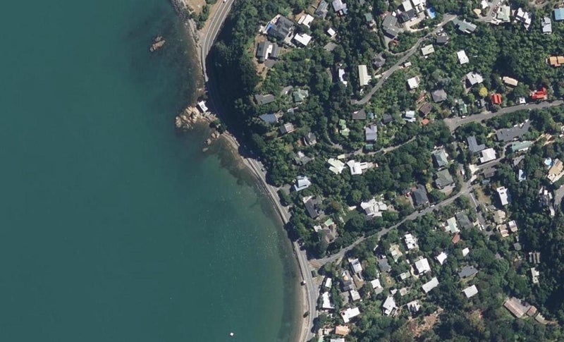 301 Marine Drive, York Bay, Lower Hutt - Carousel 1