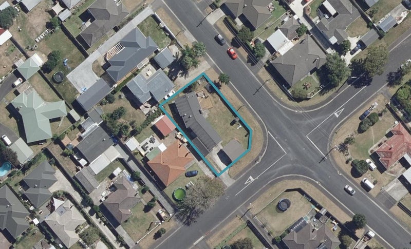 12 Bolmuir Road, Forest Lake, Hamilton - Carousel 1