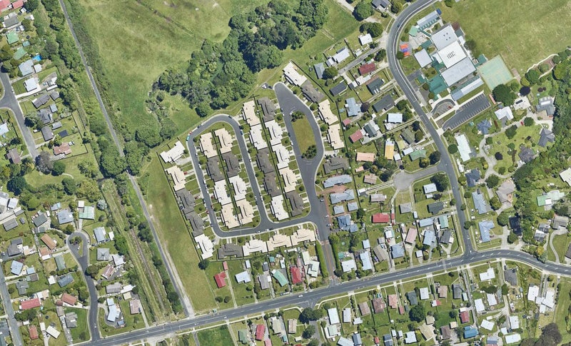 17/64 Kawaha Point Road, Kawaha Point, Rotorua - Carousel 1