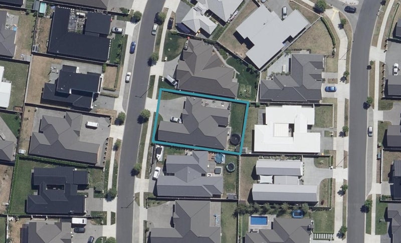 24 Brad Avenue, Flagstaff, Hamilton - Carousel 1