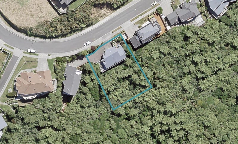 19 Arahiwi Grove, Tirohanga, Lower Hutt - Carousel 1