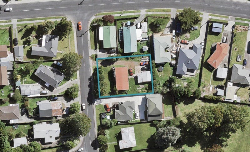 2 Ranui Avenue, Ranui, Auckland - Carousel 1
