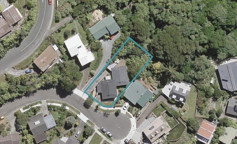2B Jacaranda Grove, Maungaraki, Lower Hutt - Carousel 1