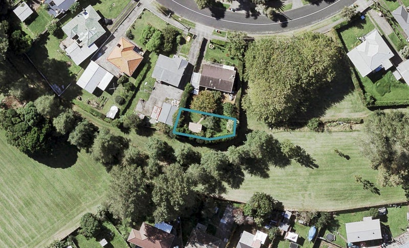15B Sloane Street, Glen Innes, Auckland - Carousel 1