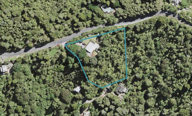 234 Forest Hill Road, Waiatarua, Auckland - Carousel 1