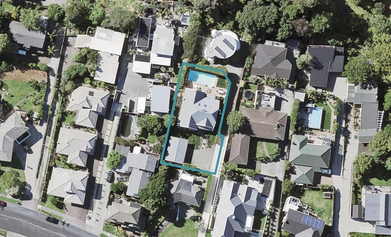 78 Uxbridge Road, Cockle Bay, Auckland - Carousel 1