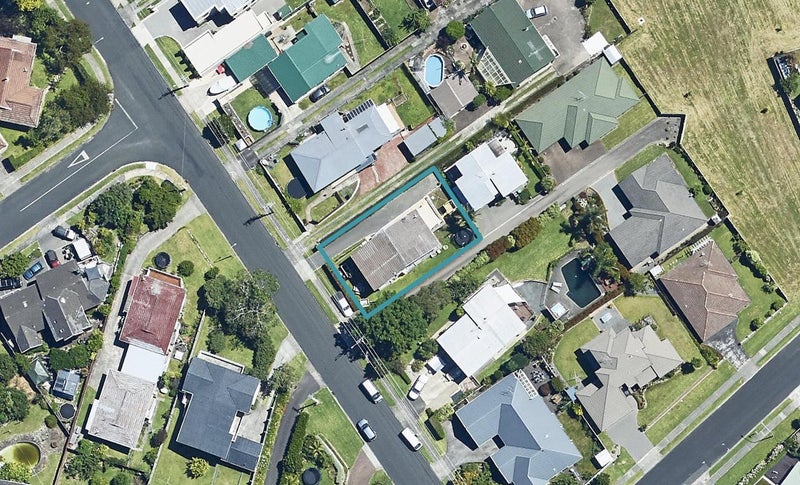 35 Matua Road, Matua, Tauranga - Carousel 1