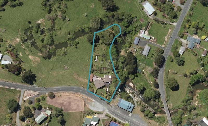 12 Valley View Road, Whangarei - Carousel 1