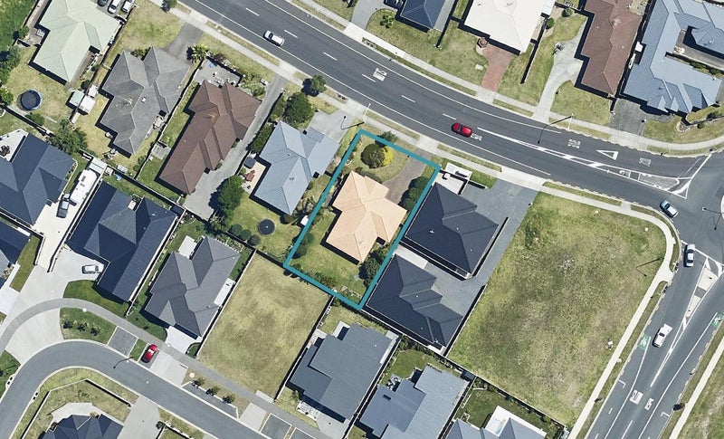 328 Grenada Street, Papamoa Beach, Papamoa - Carousel 1