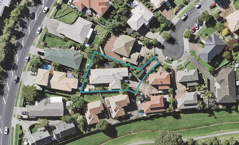27 Belgate Place, Somerville, Manukau - Carousel 1
