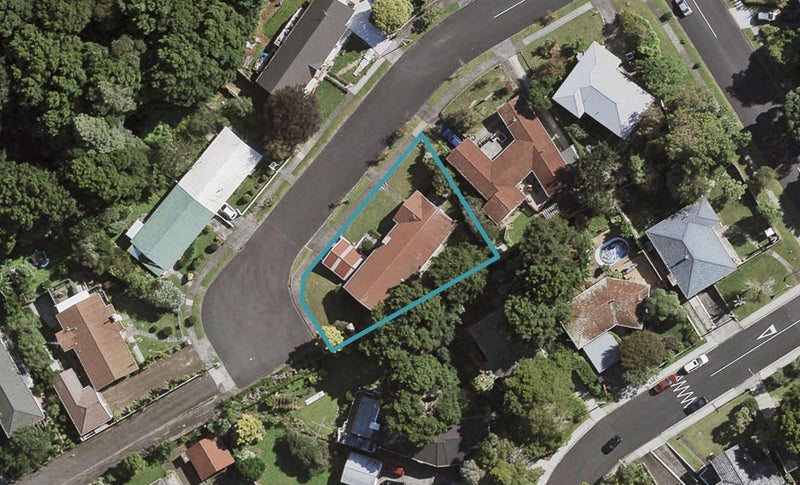 7 Walpole Avenue, Hillpark, Auckland - Carousel 1